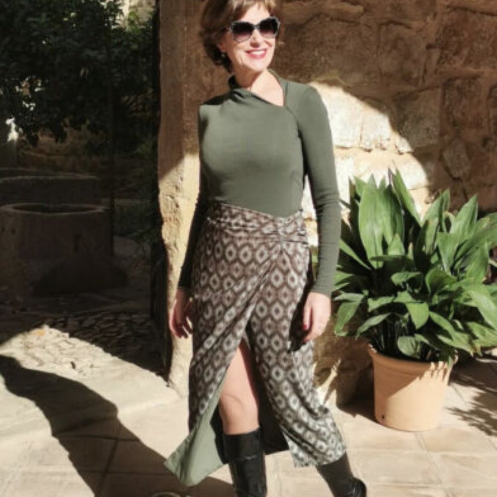 ZARA VELVET MIDI SKIRT KHAKI/ZARA MIDI FORMALSKIRT/ZARA CASUAL SKIRT